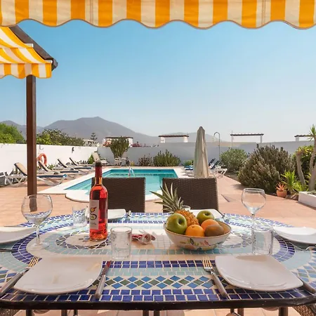 Del Ajache Grande Βίλα