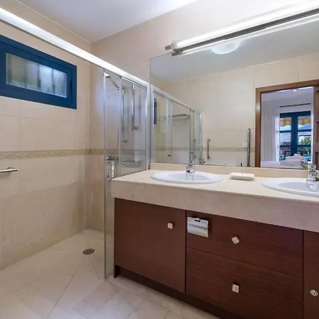 Del Ajache Grande Vila *